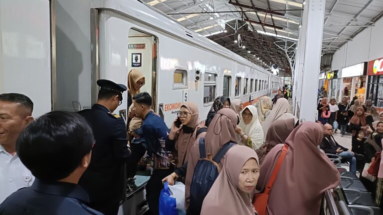 KAI-22-Juta-Pelanggan-6-1