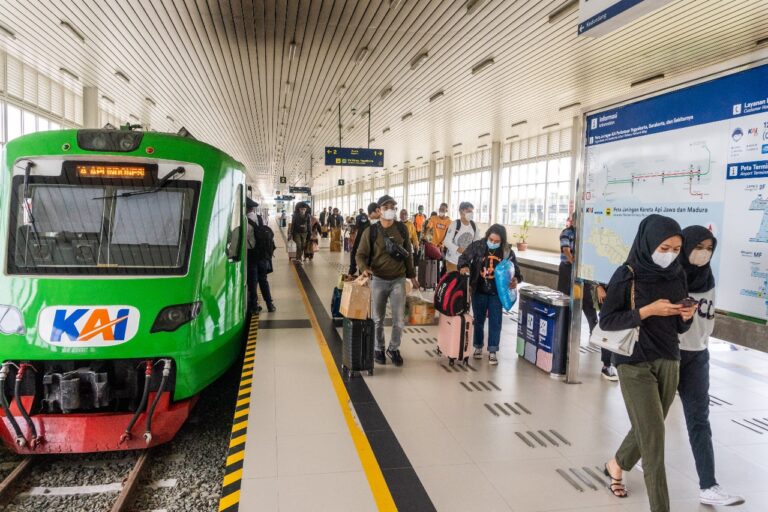 KAI-Group-Kereta-Bandara-2-2