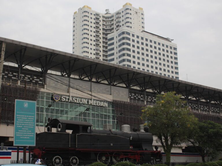 KAI-Stasiun-Medan-2